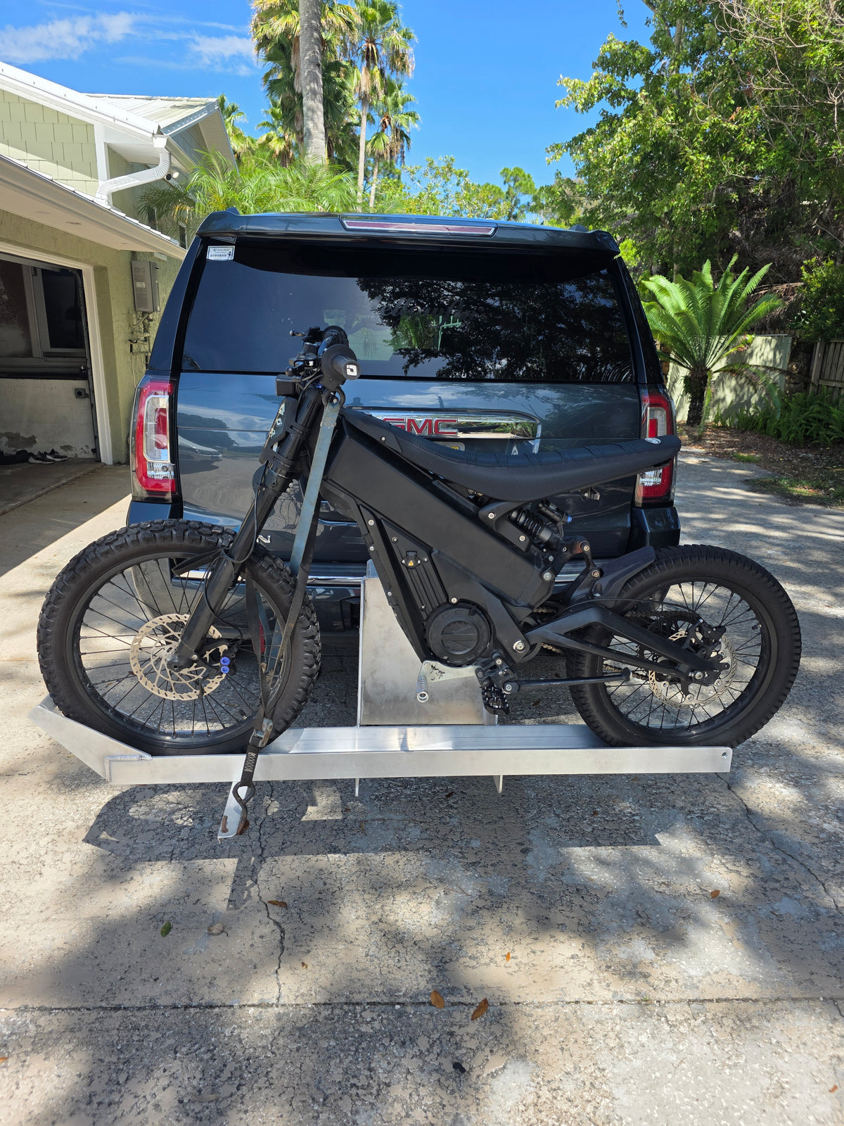 Moto Carrier